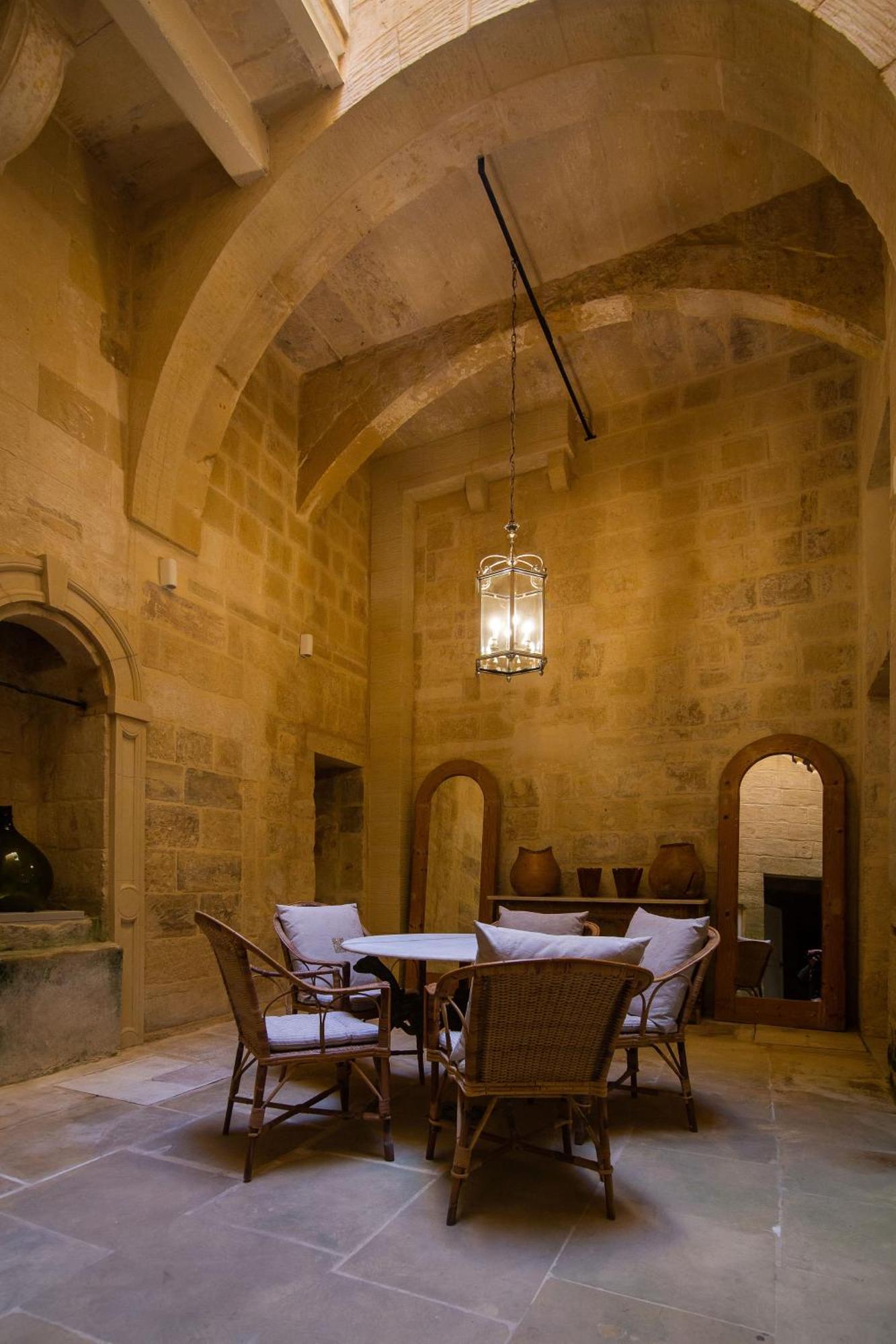 Palazzino Birgu Host Family Bed And Breakfast Luaran gambar